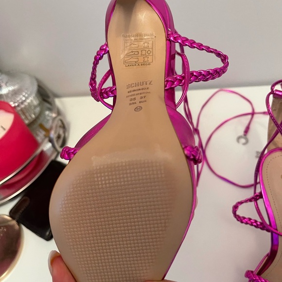 Brand new stilettos 👠 - Picture 5 of 9